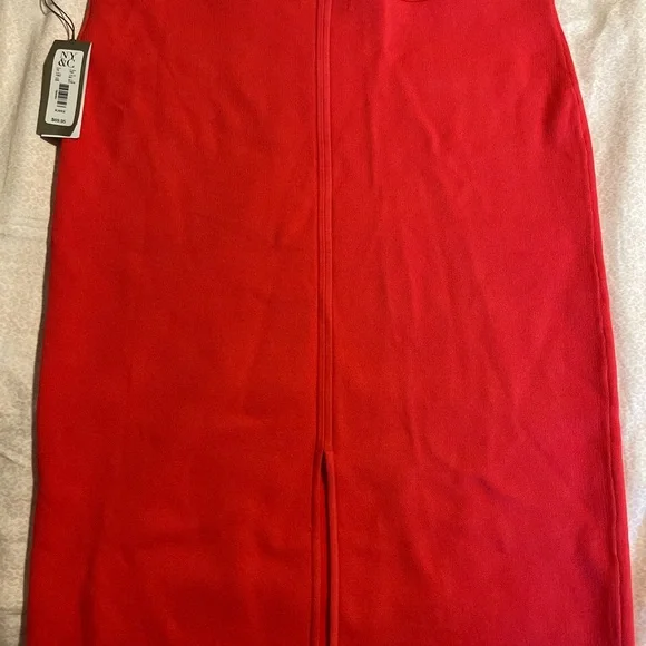 Eva Mendes Pencil Skirt - Picture 2 of 4